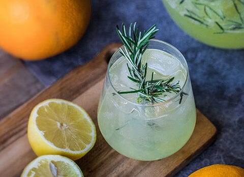 Spritzer au romarin et aux agrumes
